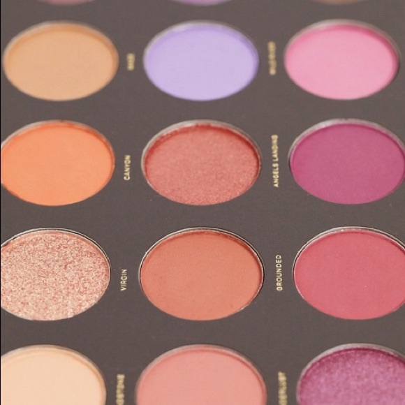 Hipdot Zion Eyeshadow Palette - Picture 4 of 4
